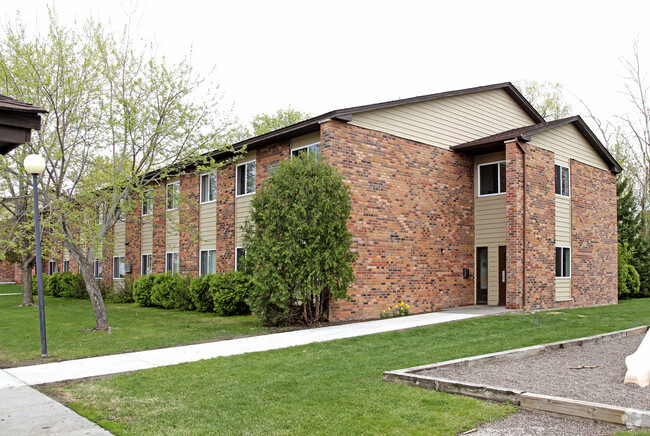 Foto principal - Pheasant Ridge Apartments