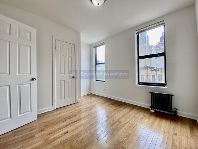 Foto del edificio - 1270 First Avenue