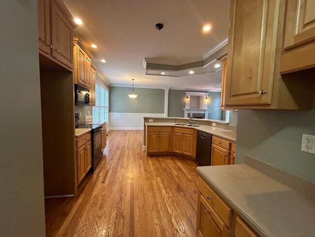 Building Photo - 140 Stayman Park
