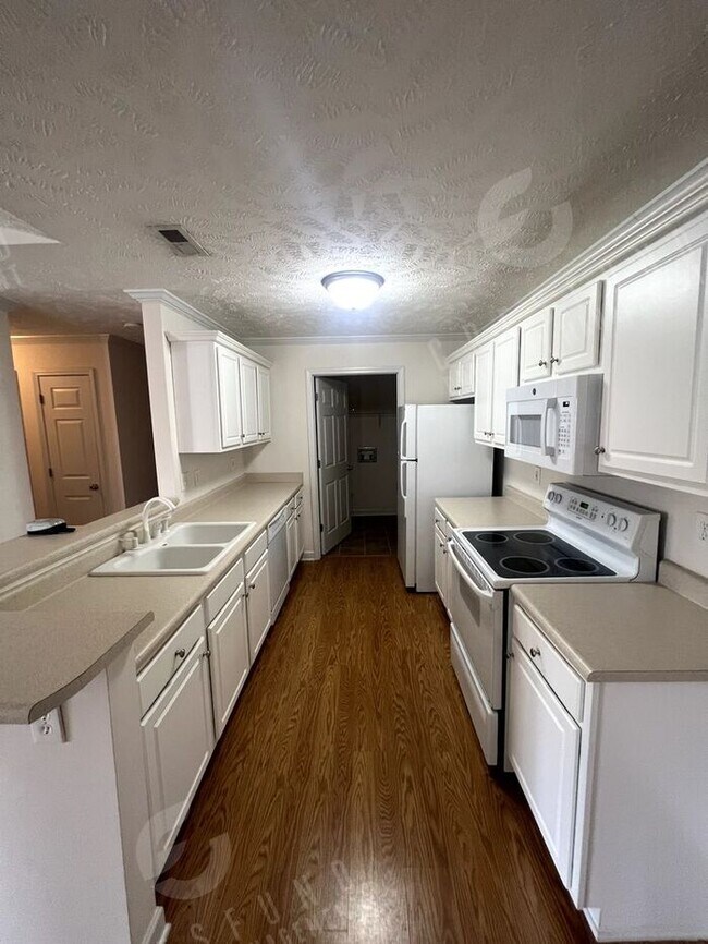 Foto del edificio - 2Bdrm 2Bath in Gated Community - Available Now!