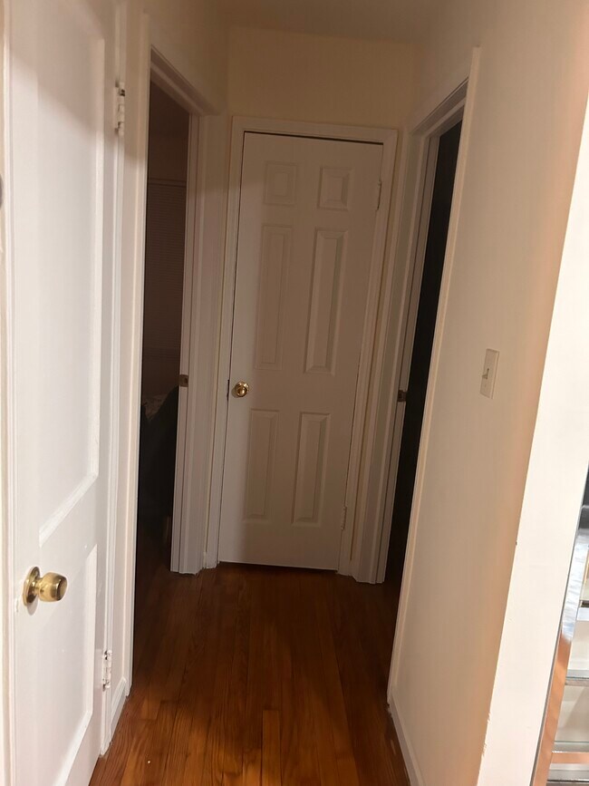 Foto del edificio - 1720 Browning St