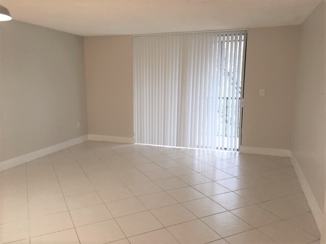 Foto del edificio - 8650 SW 133rd Avenue Rd