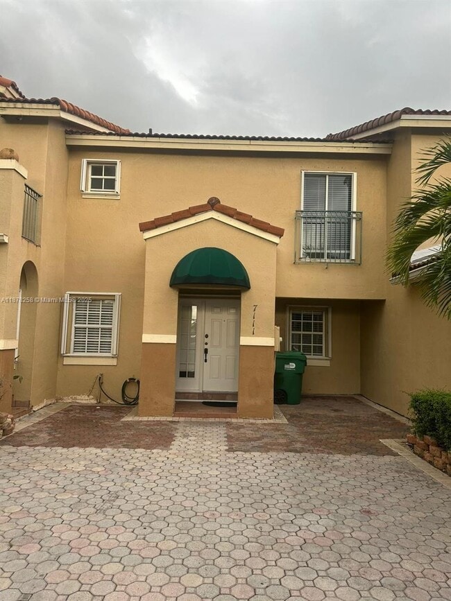 Building Photo - 7111 SW 158th Ct