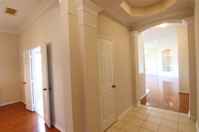Building Photo - 12703 Brighton Trail Ct