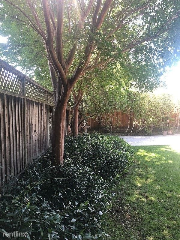 Building Photo - 3 br, 1 bath House - 2322 Tulip Road
