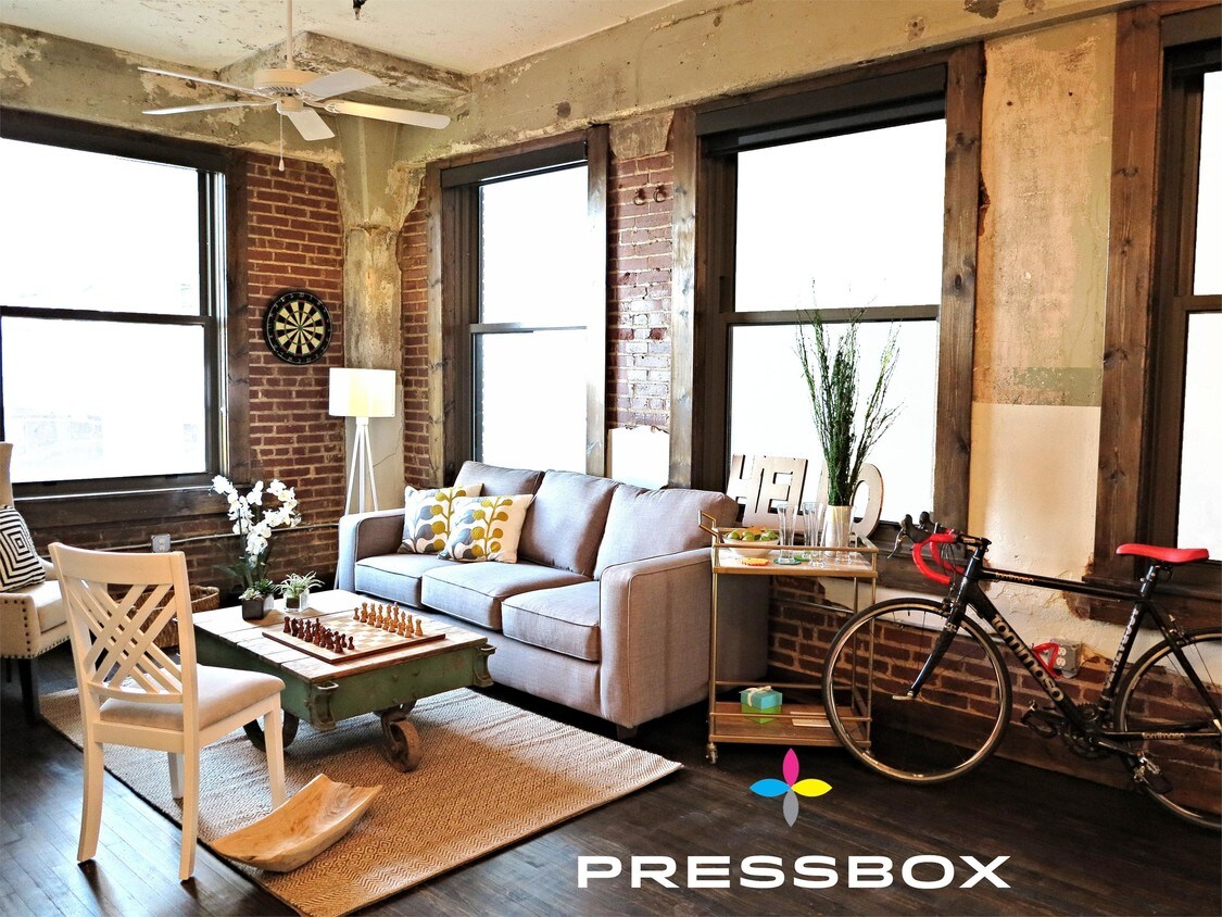 195 Madison Ave Unit 205, Memphis, TN 38103 Room for Rent in Memphis