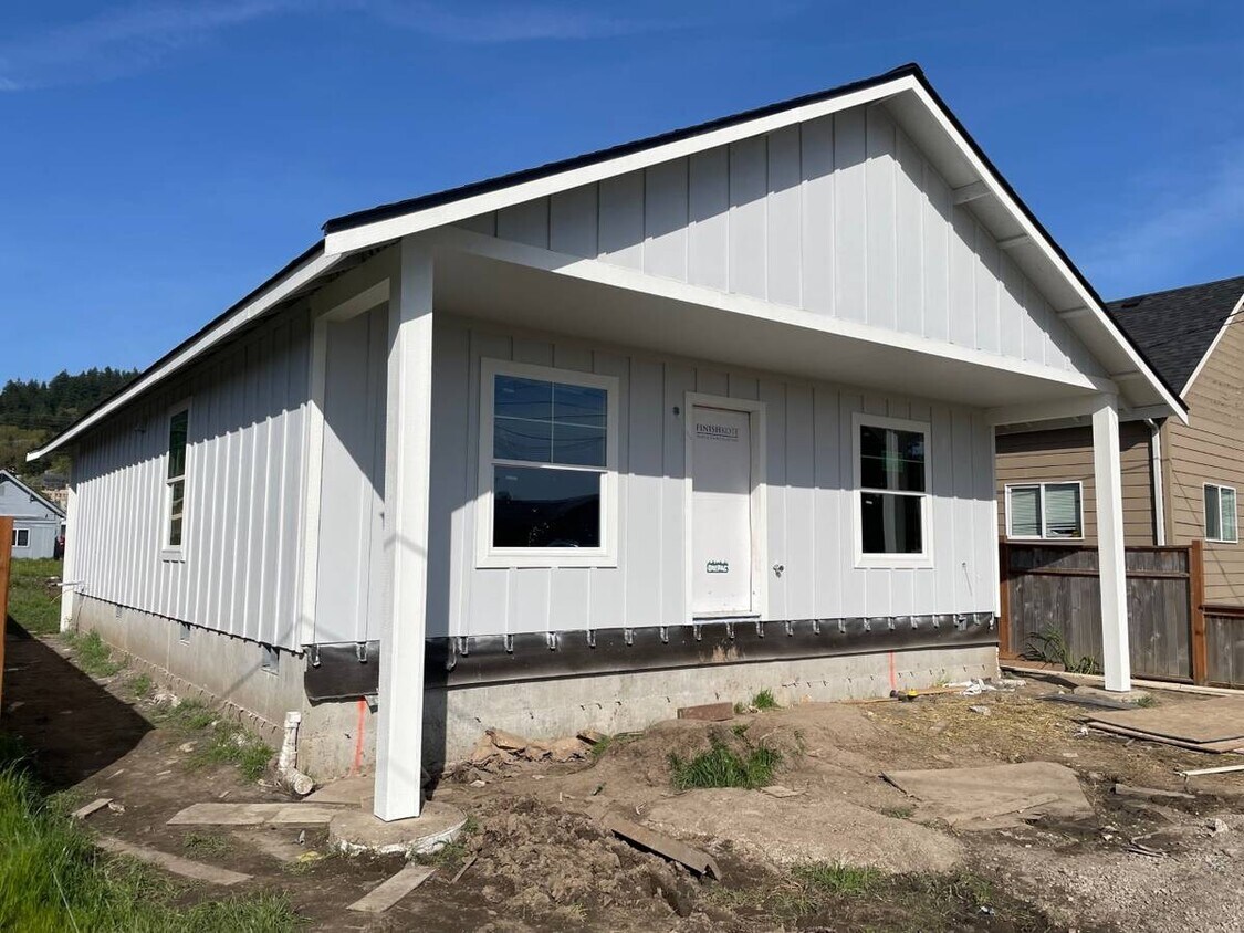 464 SW William Ave, Chehalis, WA 98532 House Rental in Chehalis, WA