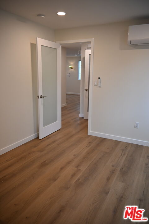 Building Photo - 1000 S Sherbourne Dr