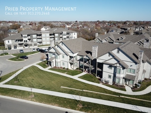 Building Photo - Parkview Apartment - Available NOW