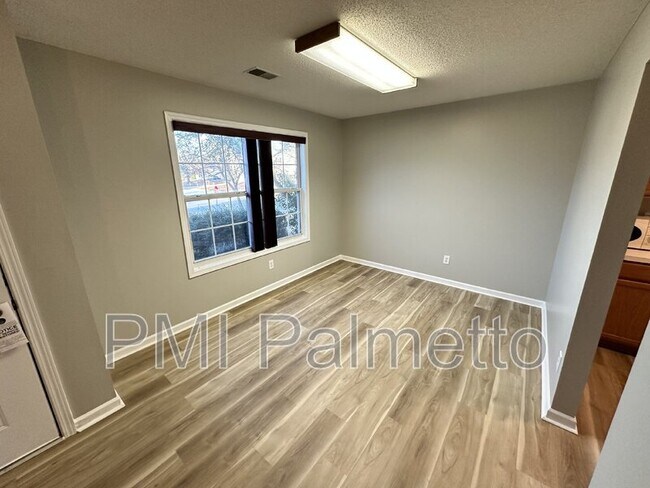 Building Photo - 1 Scottsdale Ct