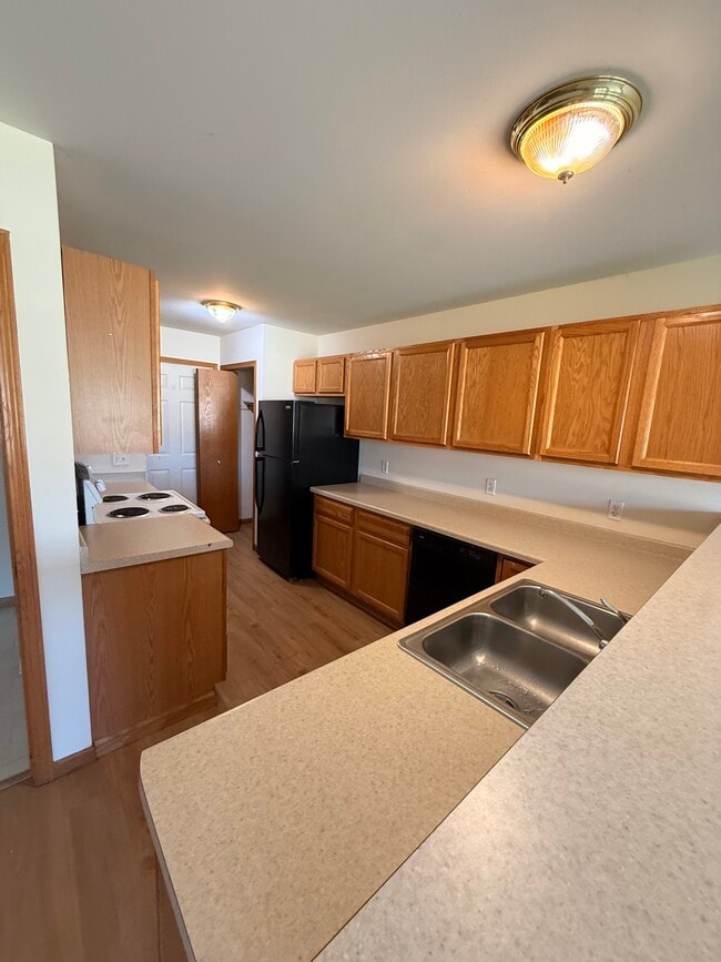 Building Photo - 3006 Selkirk Dr