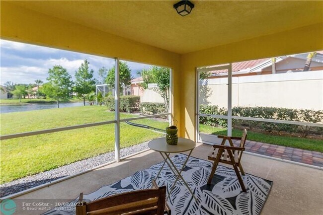 Foto del edificio - 11274 SW Pembroke Dr