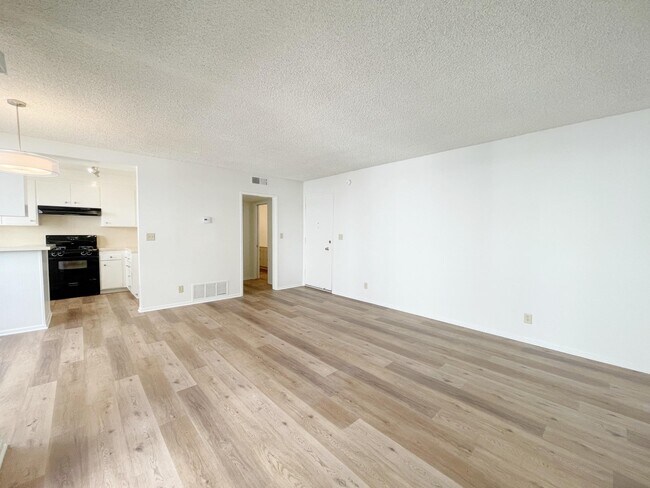 Foto del edificio - 290 S Oakland Ave