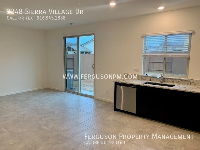 Foto del edificio - Pet Friendly Solar Home in West Roseville