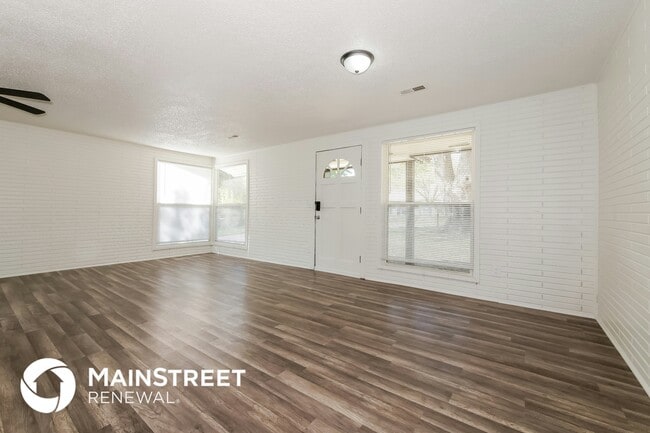 Building Photo - 607 Hamblen Rd