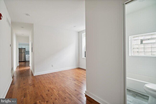 Foto del edificio - 5011 Germantown Ave