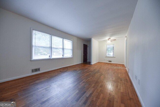 Foto del edificio - 105 Whitehead Terrace E