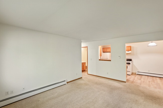 Building Photo - Parkview Apartments (BHIP Parkview LLC)