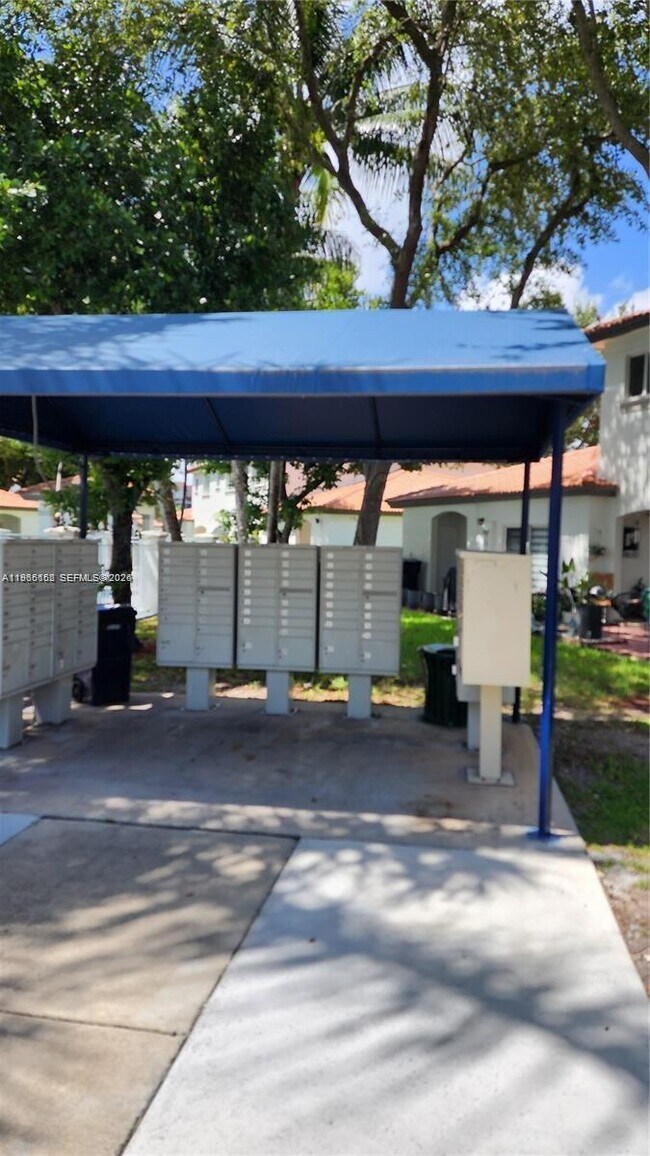 Foto del edificio - 8450 SW 150th Ave