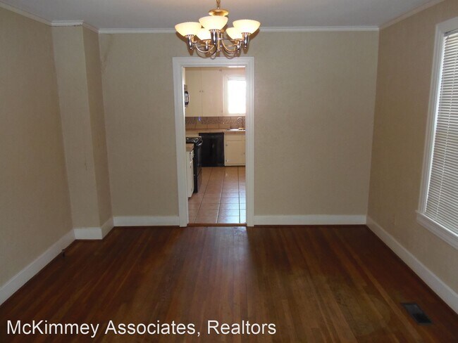 Building Photo - 3 br, 1 bath House - 3515 N. Magnolia