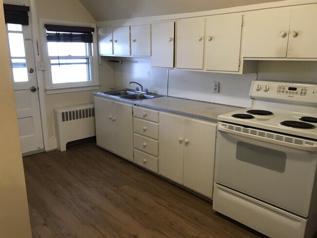 Building Photo - 70 Gilford Ave