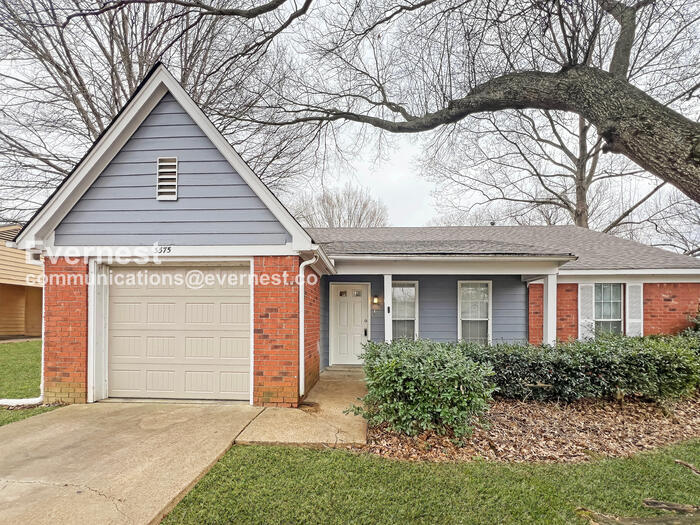 Foto principal - 3575 Shadow Oaks Pkwy