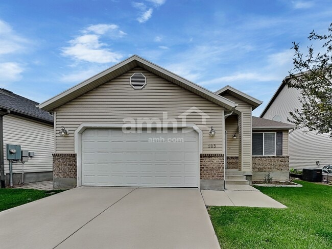 Building Photo - 163 Crystal Bay Dr