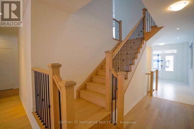 Building Photo - 1350 Glamorgan Mnr