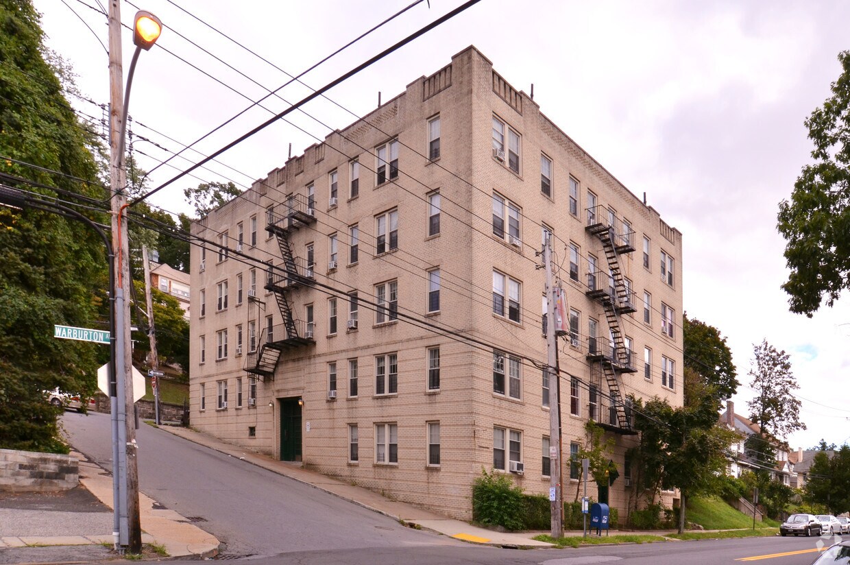 Foto del edificio - 1 Shonnard Ter