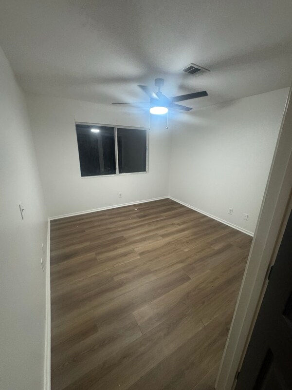 Foto del edificio - 700 S 12th St