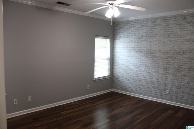 Building Photo - 5338 Cottage Ln
