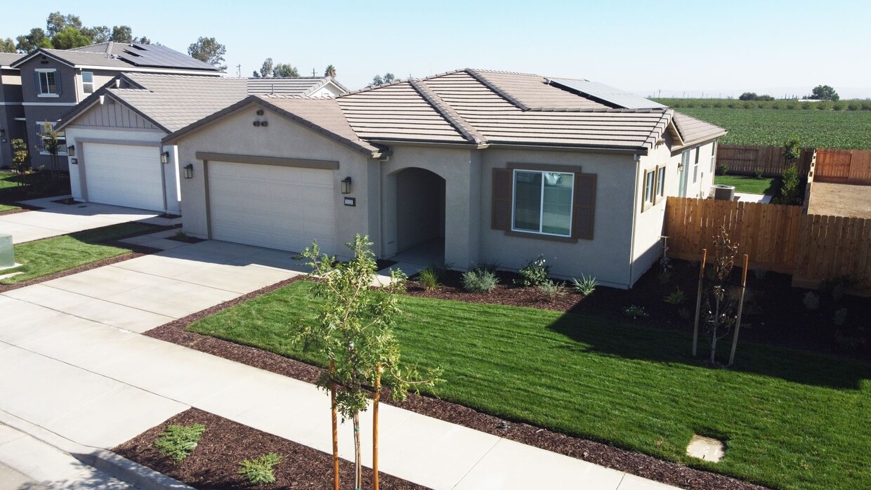 Primary Photo - Newly built single-story home in great sou...