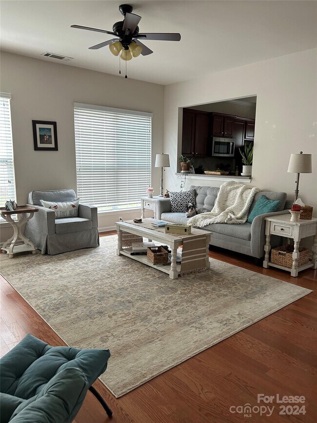 Foto del edificio - 2003 White Cedar Ln