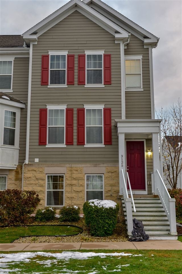 Building Photo - 3125 Prospect Dr