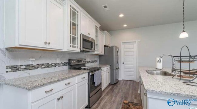 Foto del edificio - 123 Holly Fern Dr.