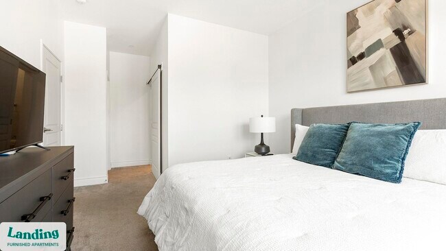 Foto del edificio - 12312 Mayfield Rd