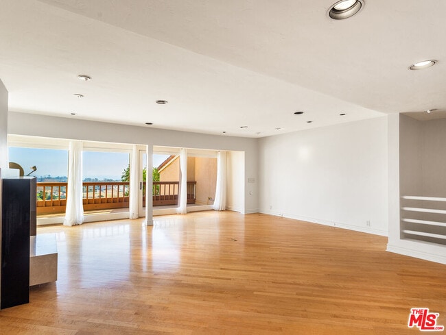 Foto del edificio - 23904 De Ville Way