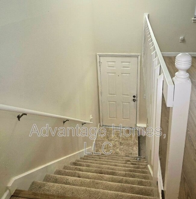 Building Photo - 8206 Woodson Dr