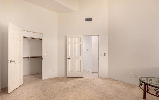 Foto del edificio - Compact, Modern & Convenient 1BR