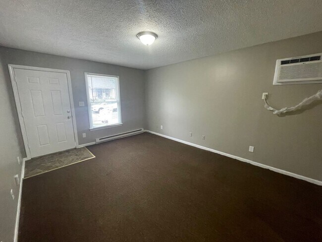 Building Photo - 809-811 Voris Street