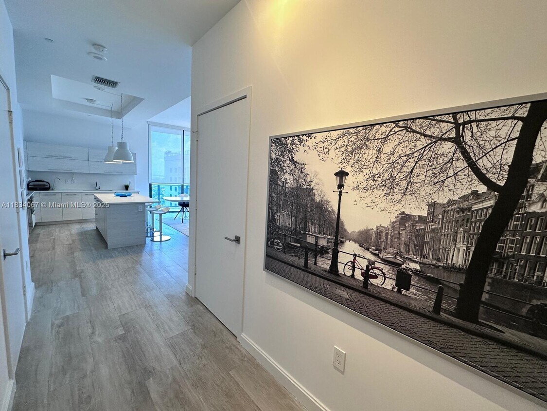 Foto principal - 45 SW 9th St
