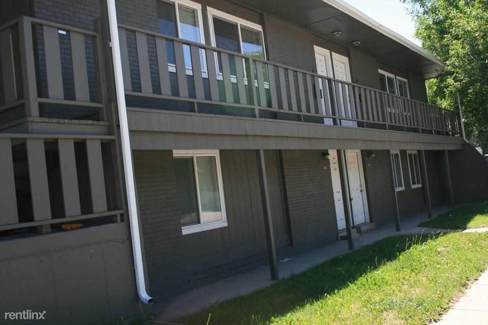 Primary Photo - 4 br, 2 bath House - 900 E Evans Ave