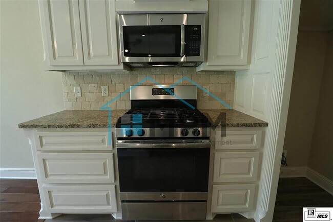 Building Photo - 121 Creole Ln