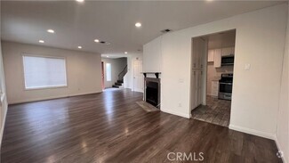 Building Photo - 1206 S Cypress Ave