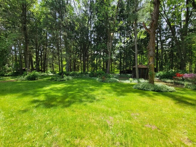 Building Photo - 198 Bryans Rd