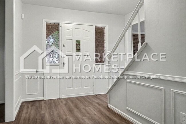 Foto del edificio - 7611 Theisswood Rd