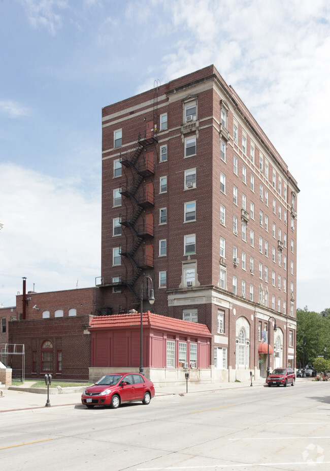 Foto del edificio - Bluff Towers Apartments