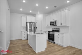 Building Photo - 897 W Boxthorn Dr