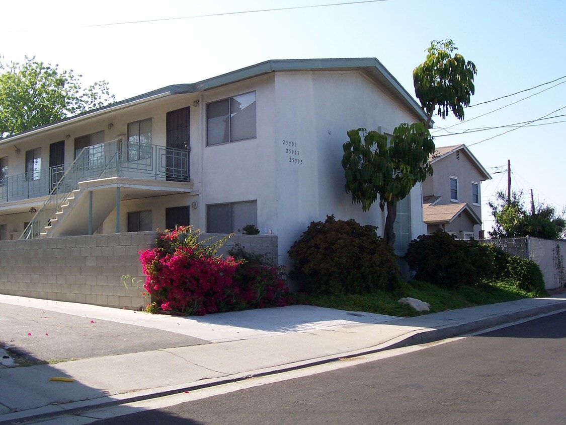 12 Apartments for Rent in Lomita, CA Westside Rentals