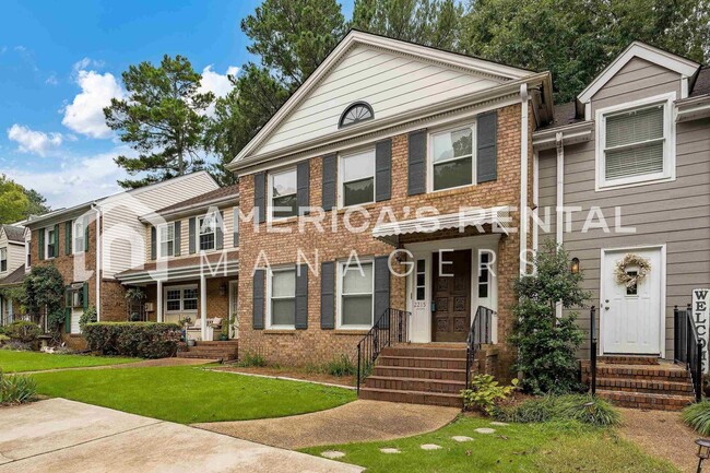 Building Photo - Welcome to Vestavia Hills! - Spacious 3 Be...